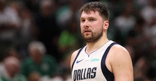 距接近一千 距接近一千