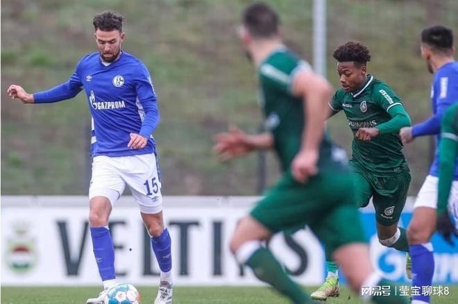 青年球员的 青年球员的