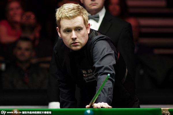 他的表现使 他的表现使