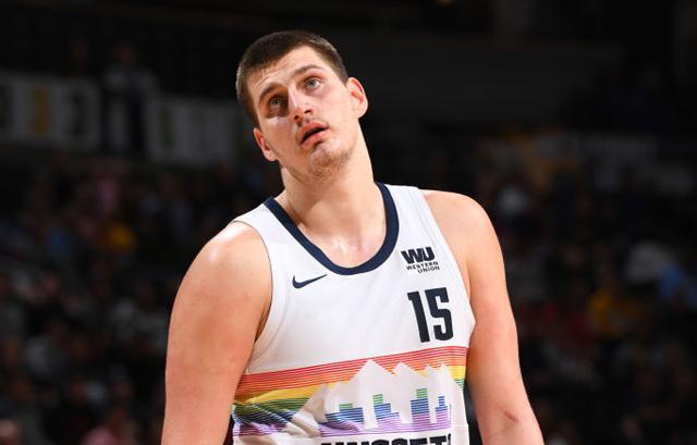 王馨迎则凭 王馨迎则凭