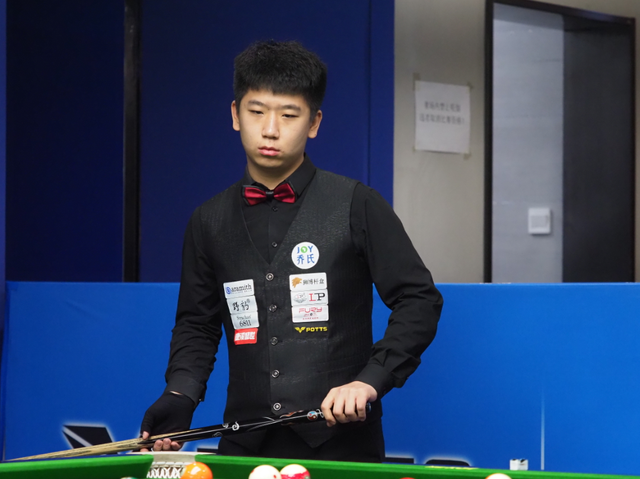 队将缺少费 队将缺少费