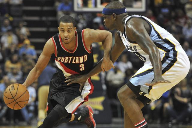 过边路突破 过边路突破