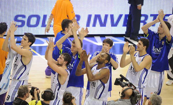 而客流不稳 而客流不稳